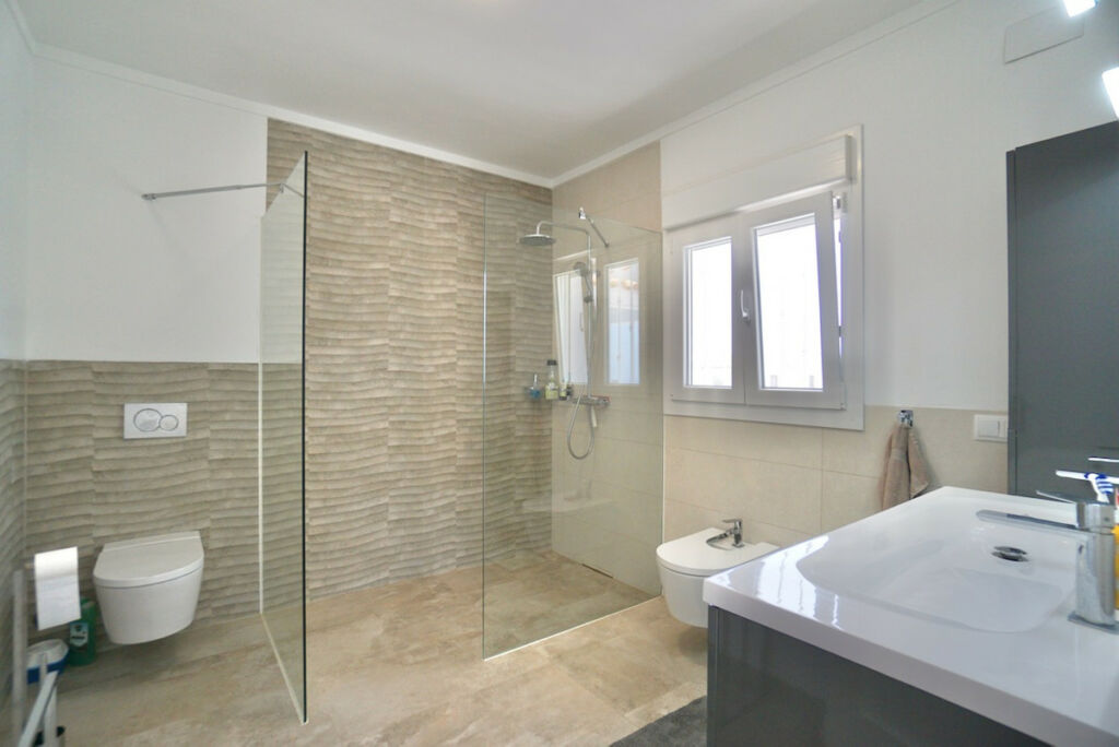 Detached Villa Montemar Alicante - image 34