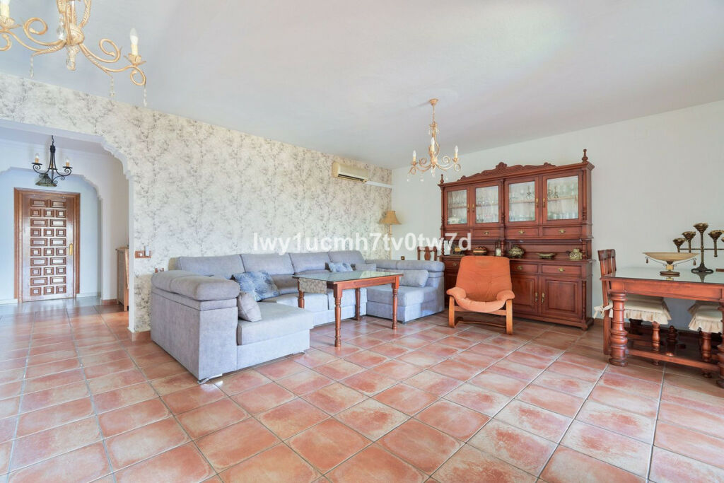 Detached Villa Alhaurín de la Torre Málaga - image 34