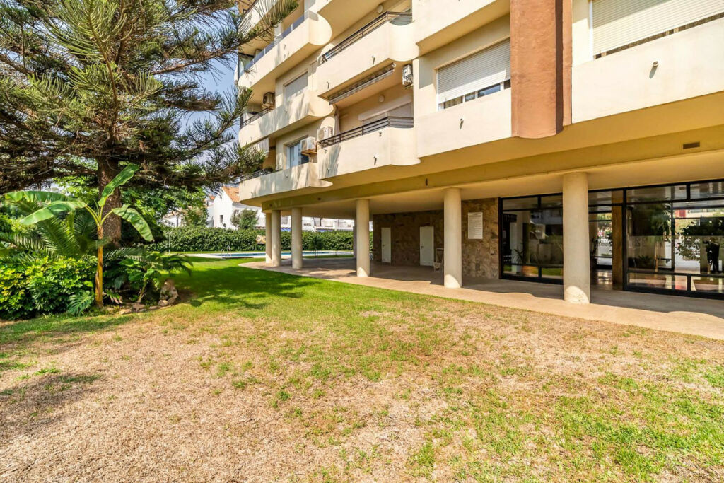Middle Floor Apartment Fuengirola Málaga - image 35