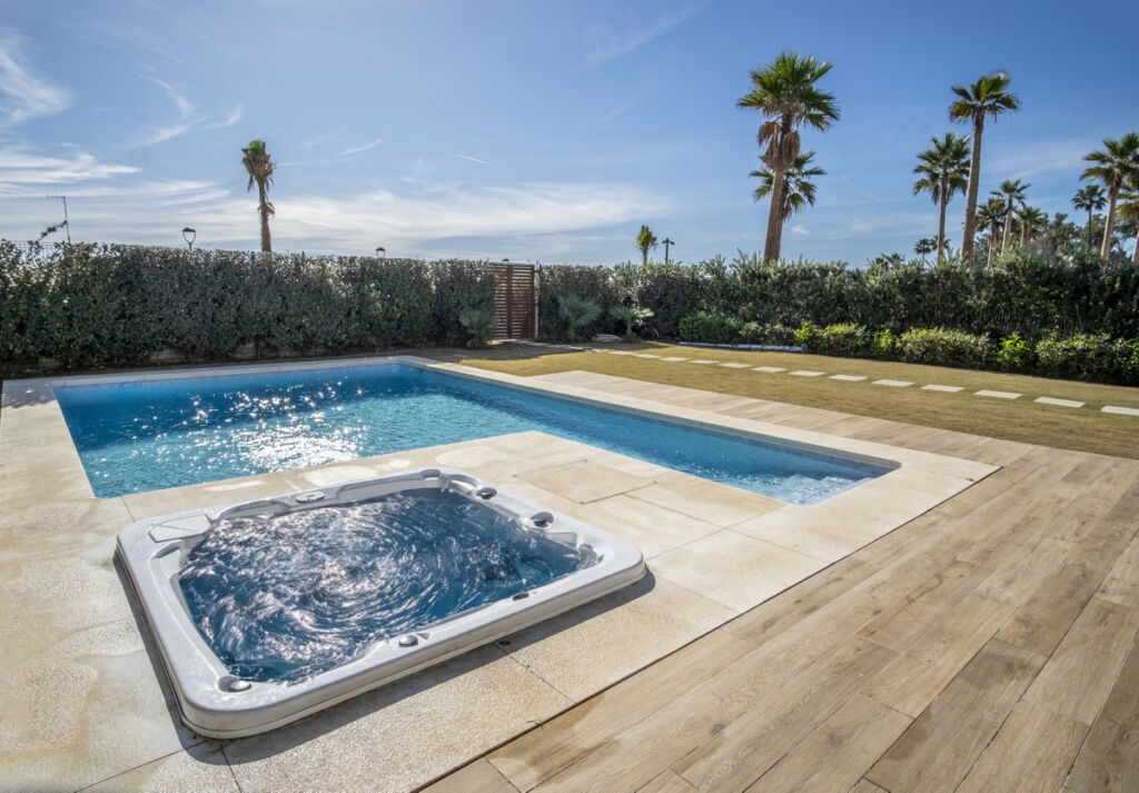 Detached Villa New Golden Mile Málaga - image 34