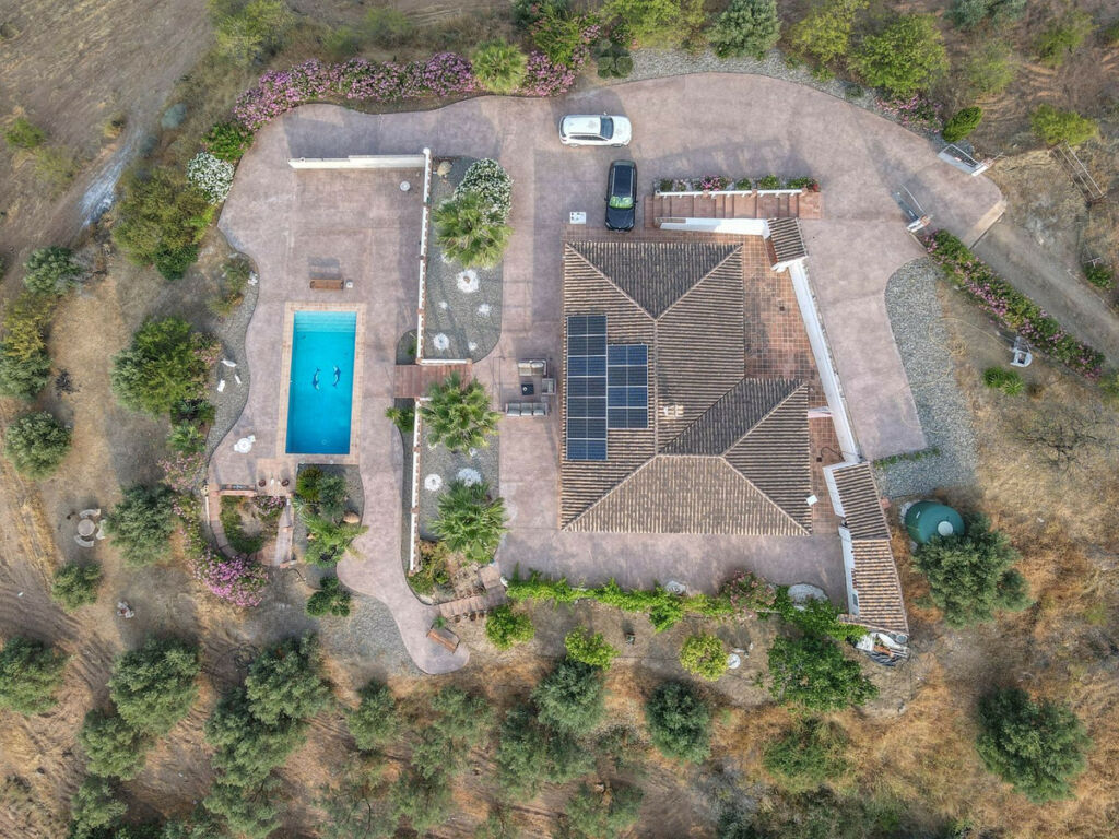 Detached Villa Guaro Málaga - image 35