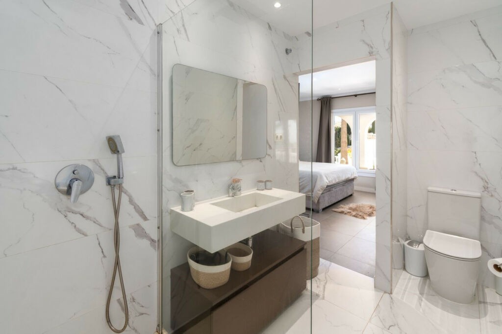 Detached Villa Miraflores Málaga - image 35