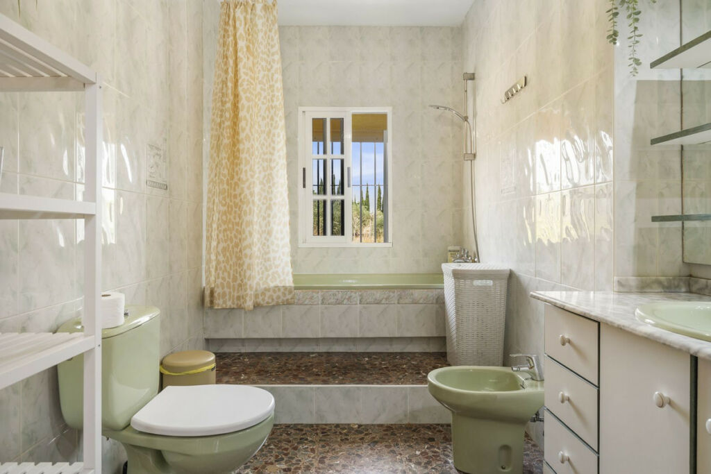 Detached Villa Alhaurín de la Torre Málaga - image 35