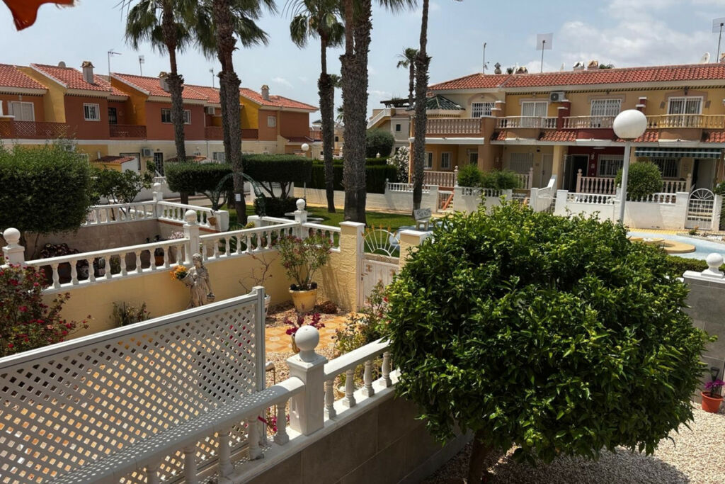 Townhouse Dona Pepa Alicante - image 35