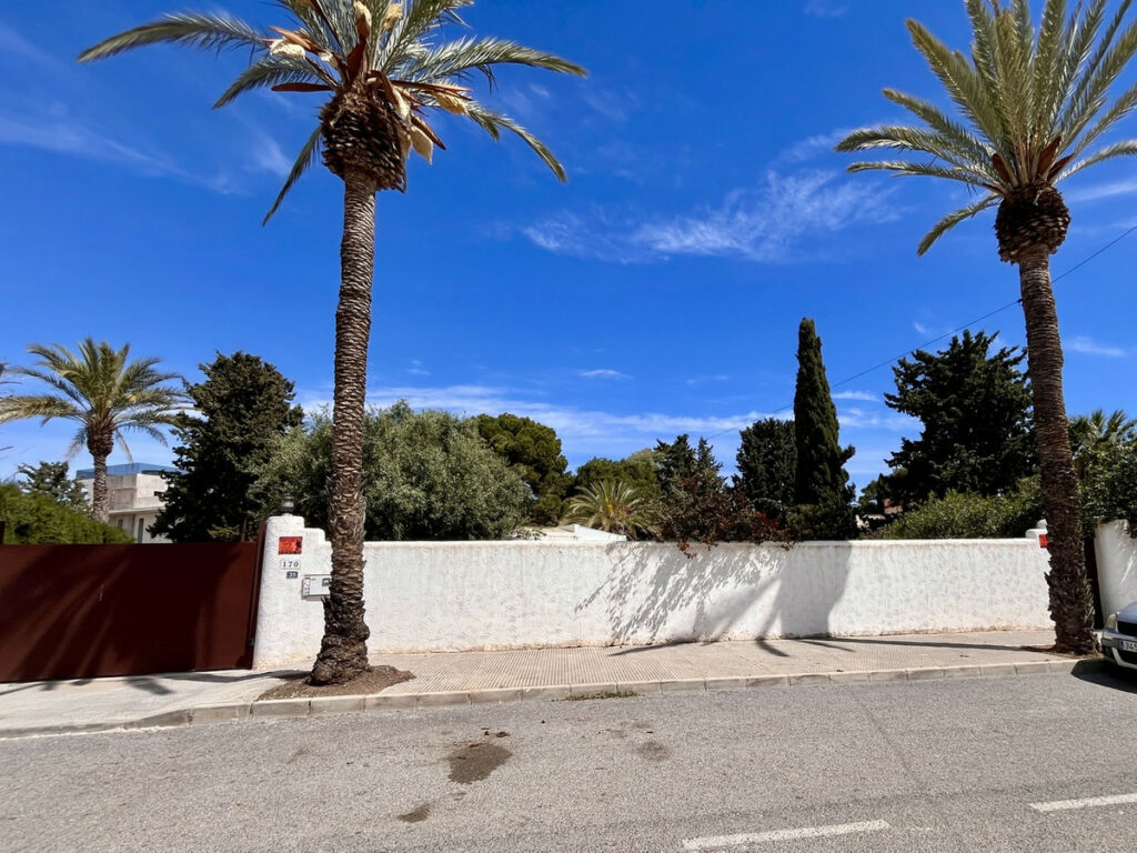 Detached Villa Cabo Roig Alicante - image 35