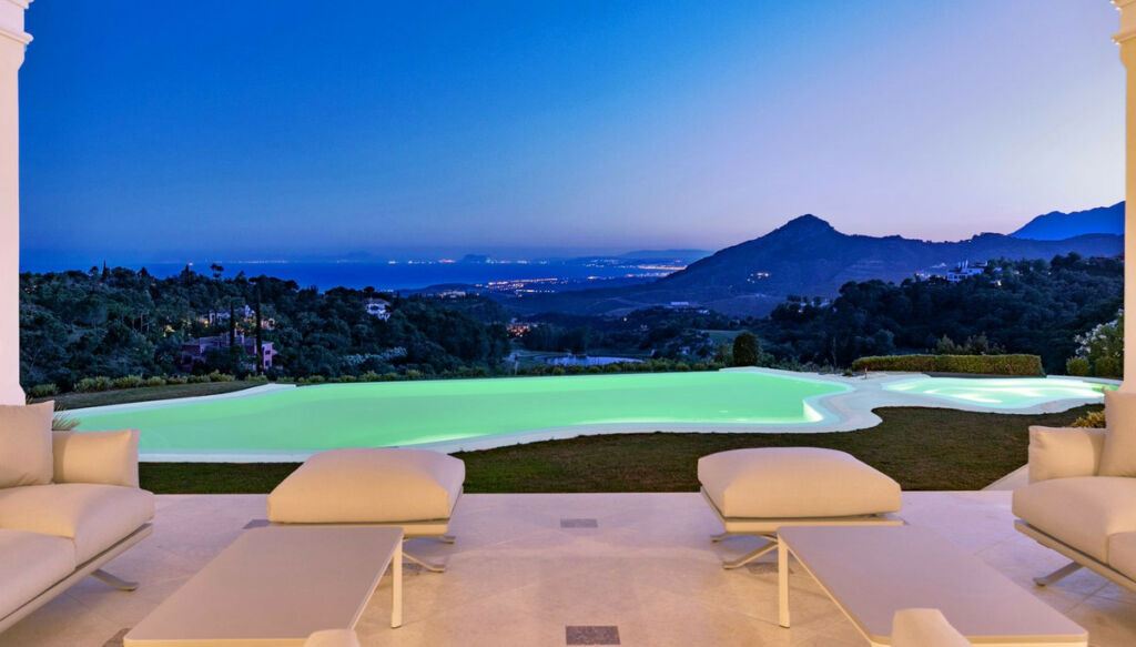 Detached Villa Benahavís Málaga - image 35