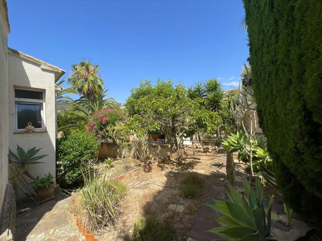 Detached Villa Benissa Alicante - image 34