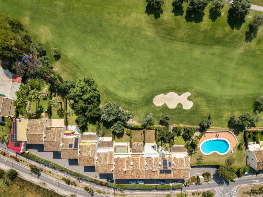 Townhouse Nueva Andalucía Málaga - image 35