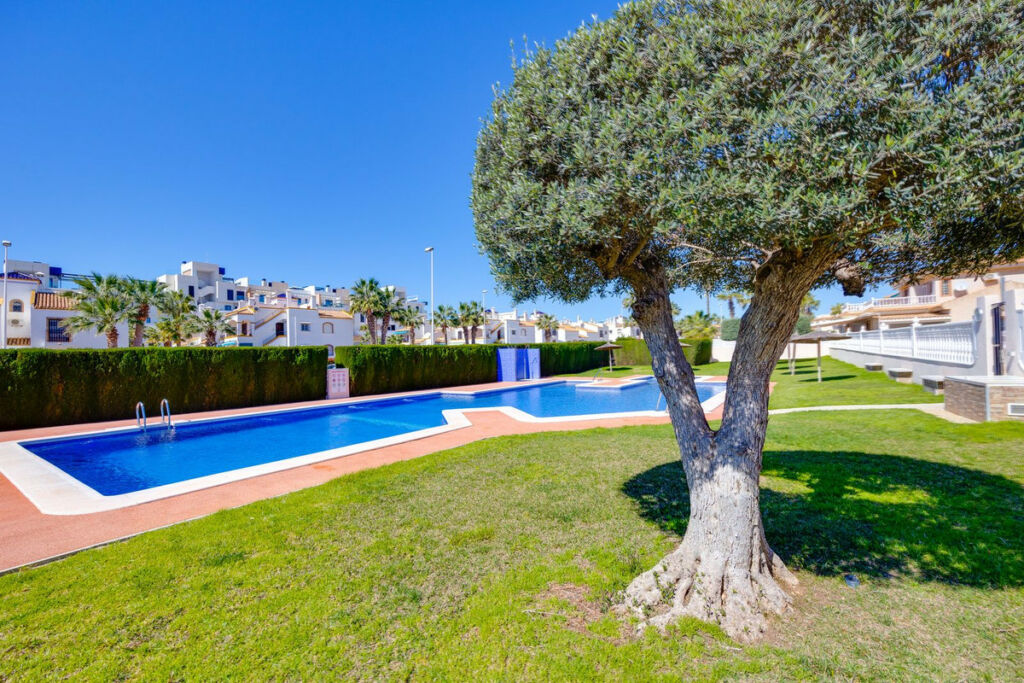 Detached Villa Orihuela Costa Alicante - image 35