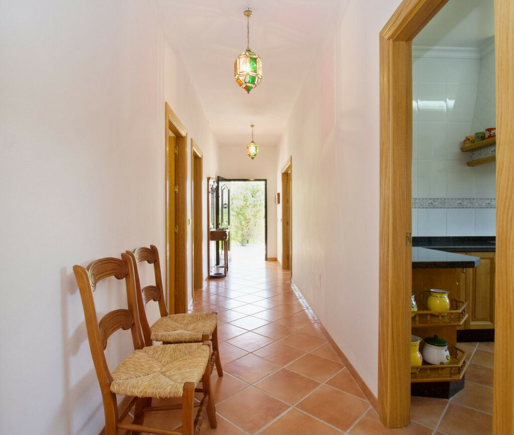 Detached Villa Alhaurín el Grande Málaga - image 36
