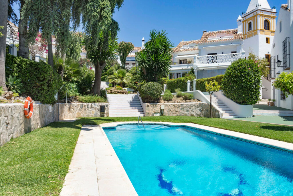 Semi-Detached House The Golden Mile Málaga - image 35