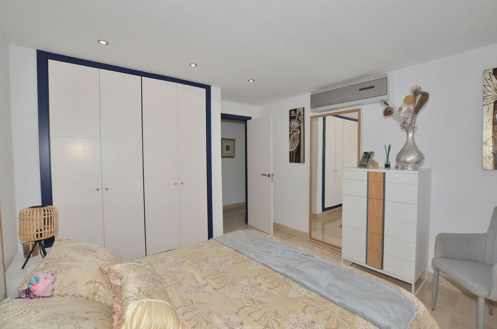 Penthouse Torrequebrada Málaga - image 36