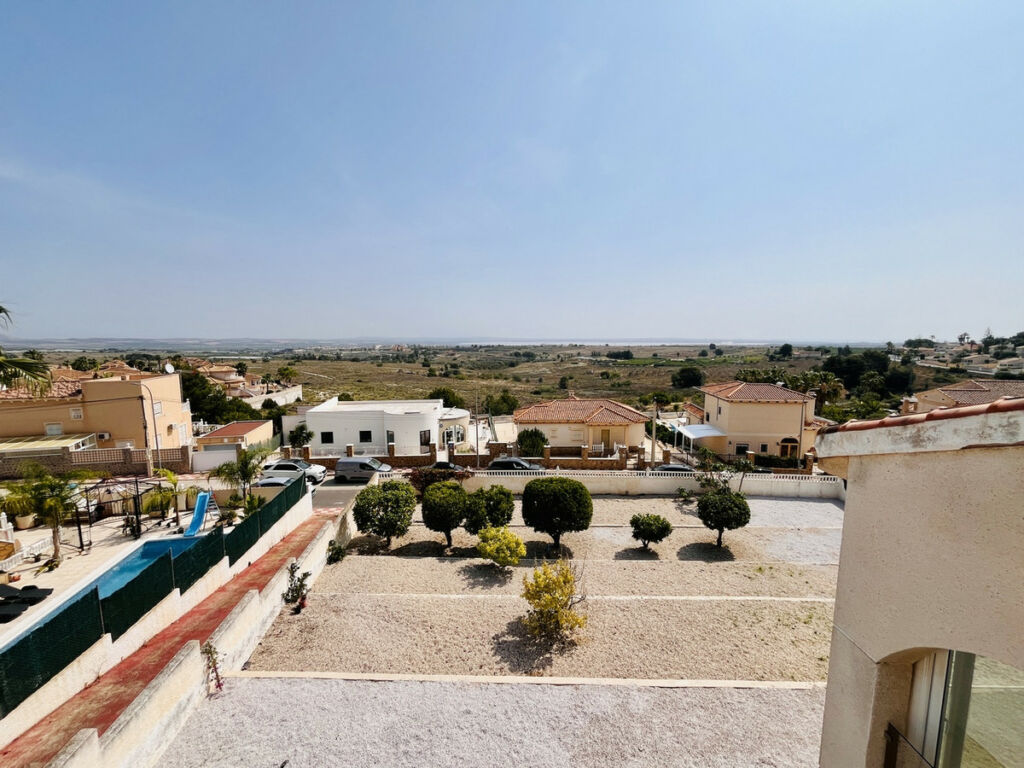 Detached Villa San Miguel de Salinas Alicante - image 36