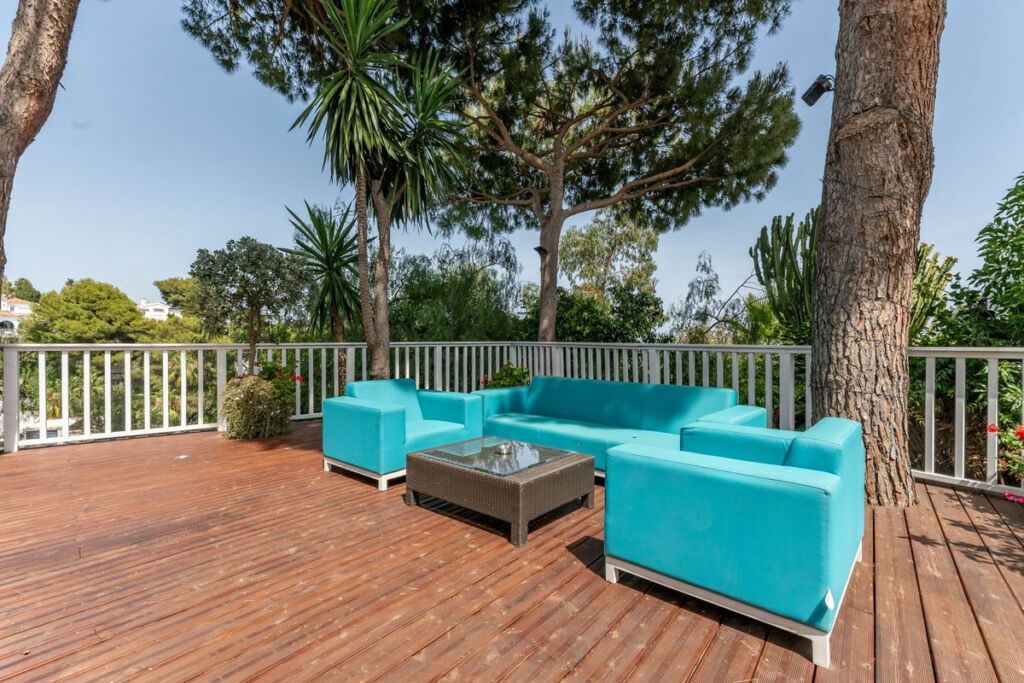 Detached Villa Calahonda Málaga - image 36