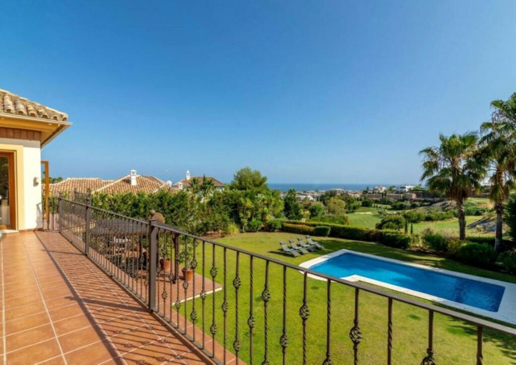 Detached Villa Los Flamingos Málaga - image 36