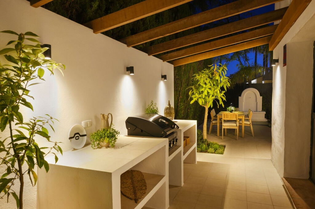 Detached Villa Estepona Málaga - image 36