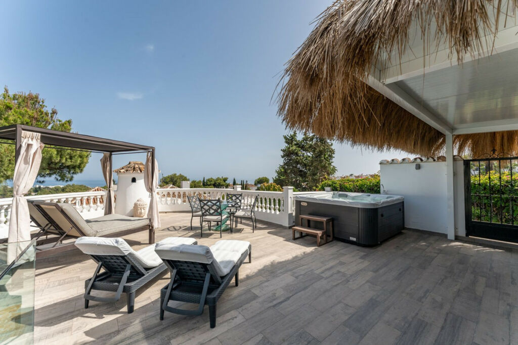 Detached Villa Calahonda Málaga - image 37