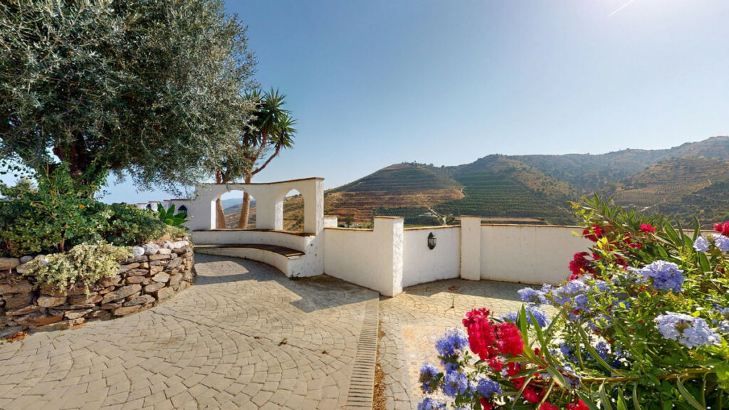 Detached Villa La Viñuela Málaga - image 37