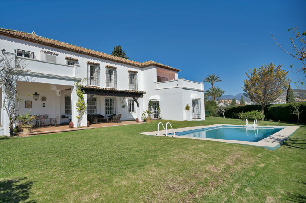 Detached Villa Las Brisas Málaga - image 37