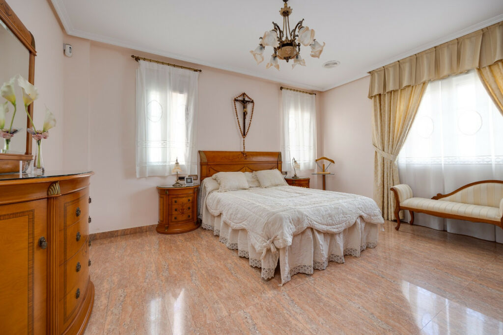 Detached Villa Orihuela Alicante - image 28
