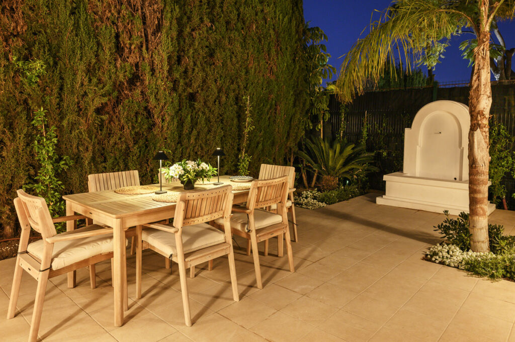 Detached Villa Estepona Málaga - image 37