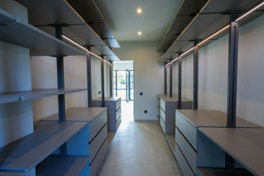 Detached Villa Sotogrande Cádiz - image 31
