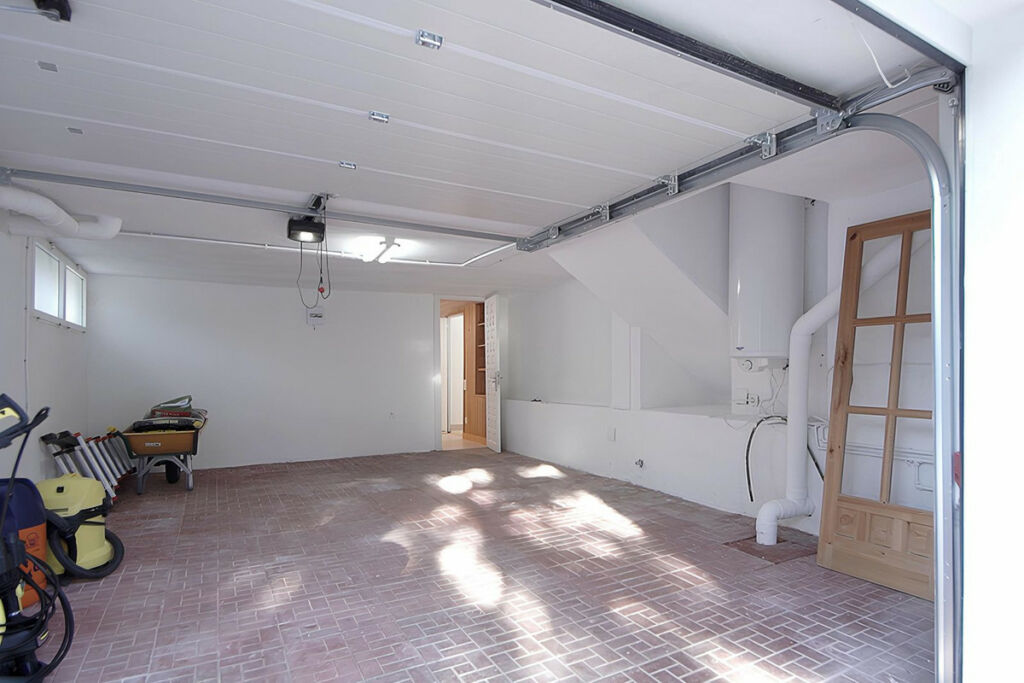 Detached Villa Marbella Málaga - image 36