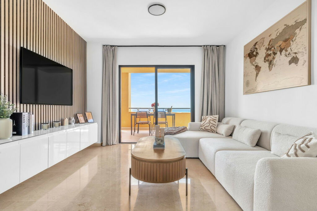Middle Floor Apartment Estepona Málaga - image 37