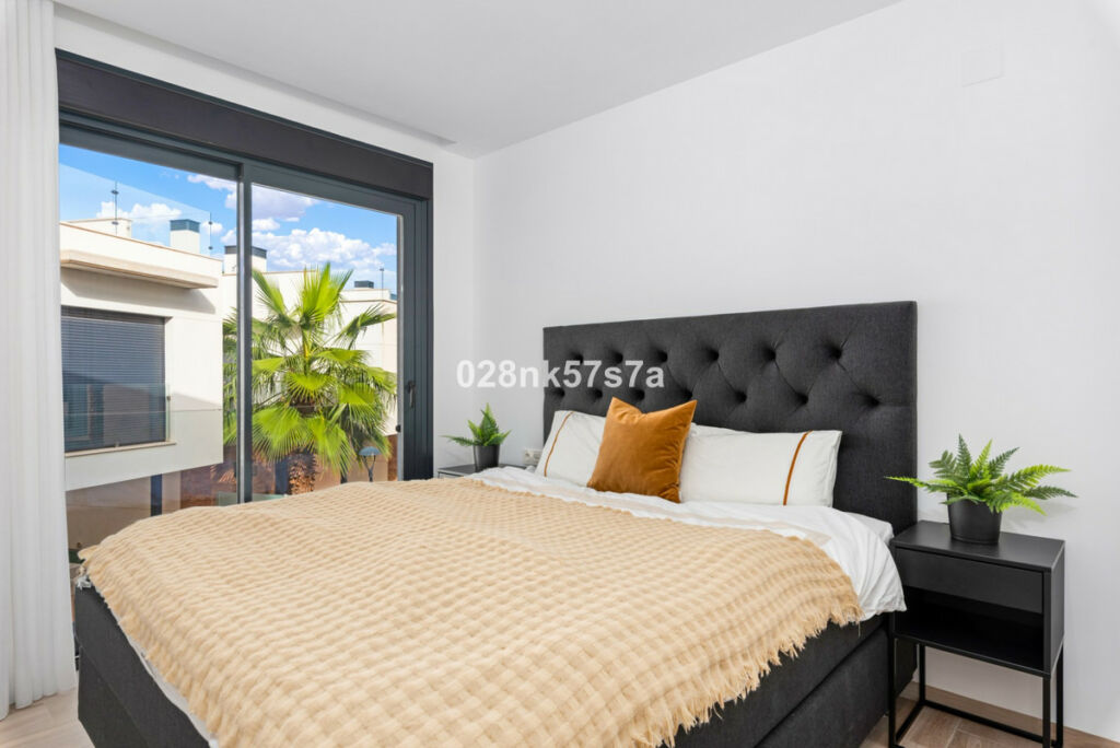 Detached Villa Lomas de Cabo Roig Alicante - image 37