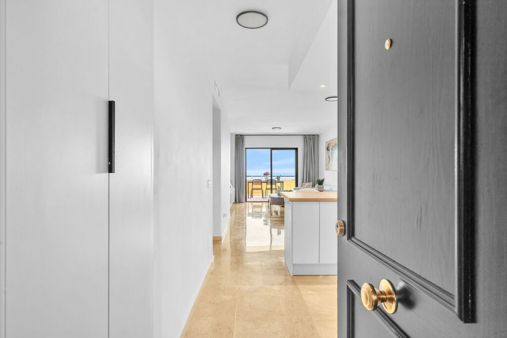 Middle Floor Apartment Estepona Málaga - image 38