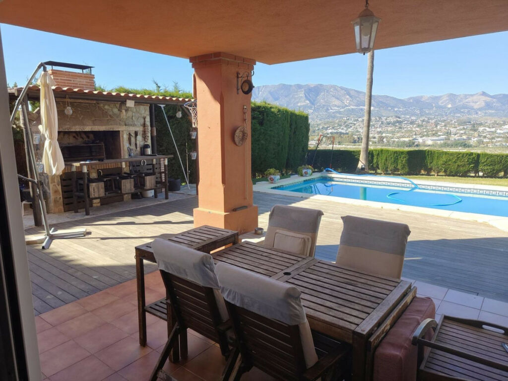 Detached Villa Cerros del Aguila Málaga - image 38