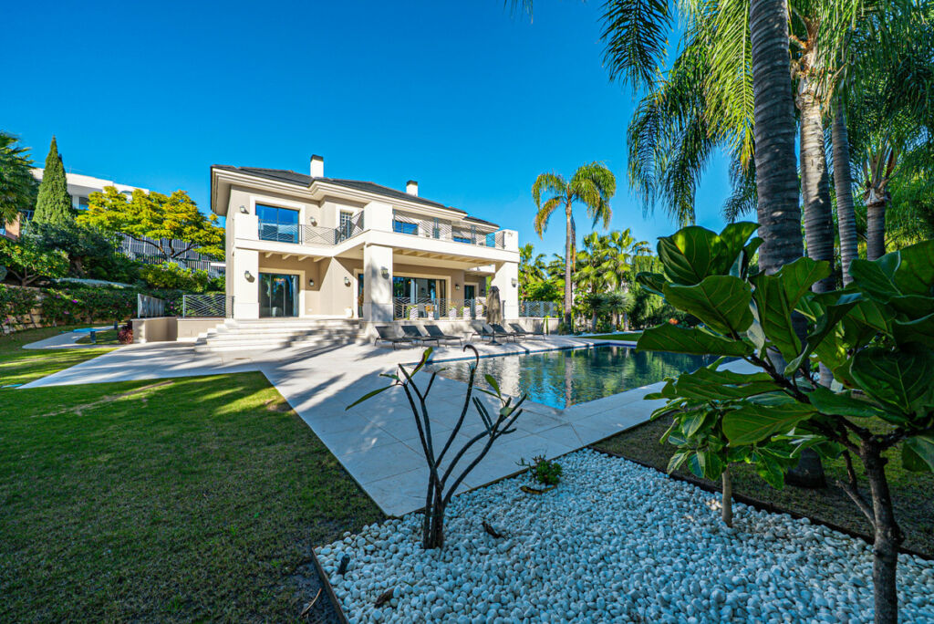 Detached Villa Los Flamingos Málaga - image 38
