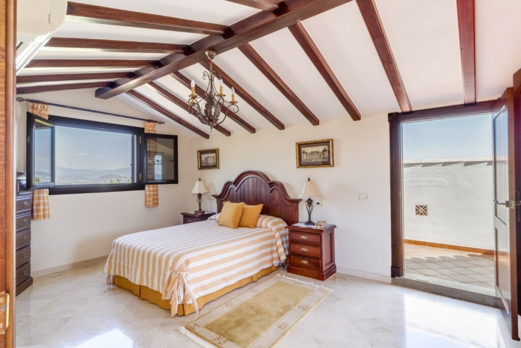 Detached Villa Alhaurín el Grande Málaga - image 38