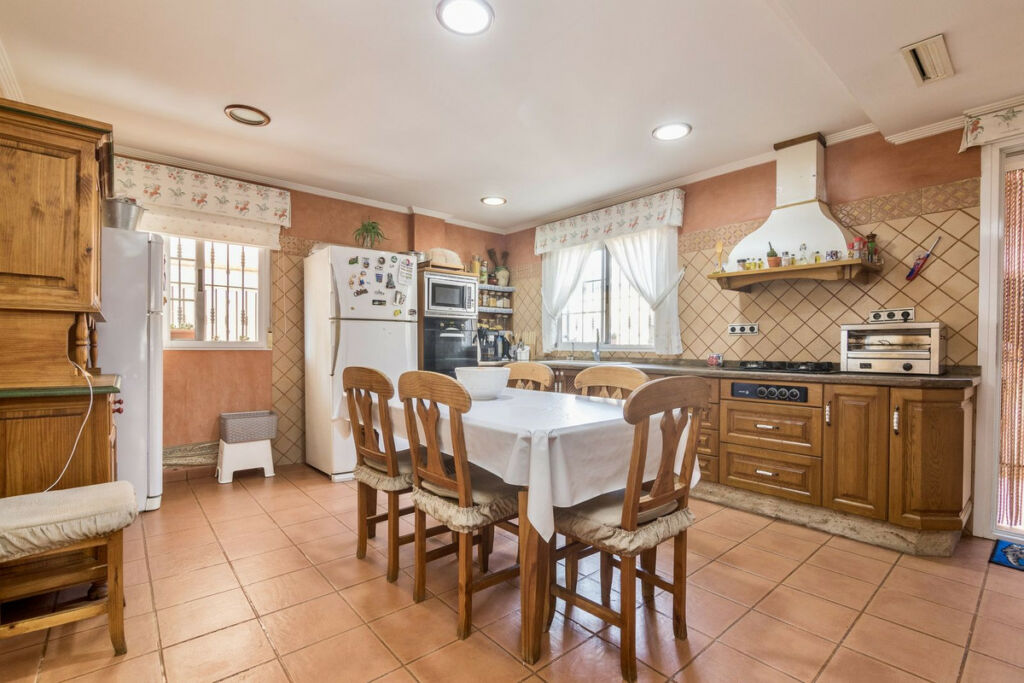 Detached Villa Almoradi Alicante - image 38