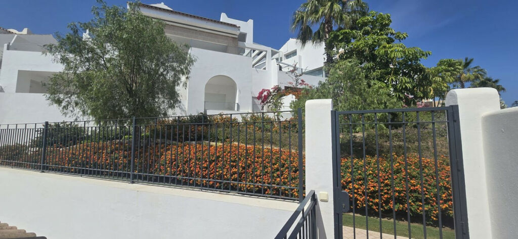 Detached Villa Benalmadena Pueblo Málaga - image 38