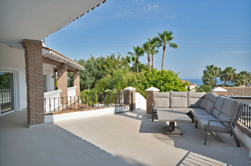 Detached Villa La Capellania Málaga - image 38