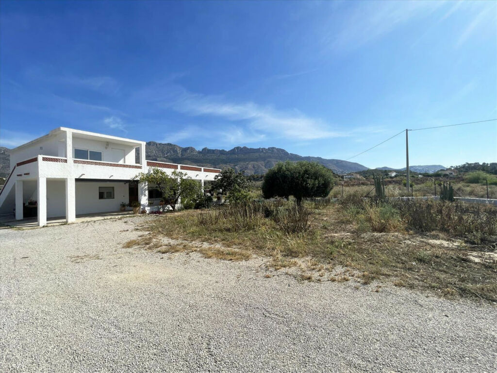Detached Villa Altea Alicante - image 36