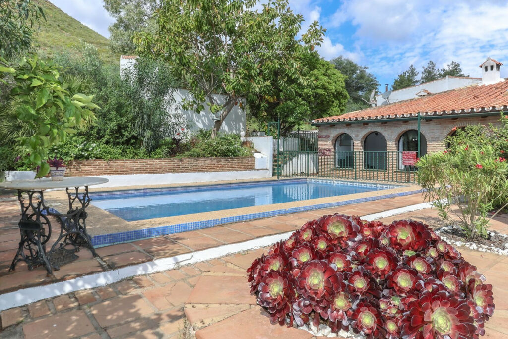 Detached Villa Coín Málaga - image 36