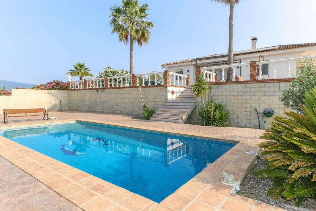 Detached Villa Guaro Málaga - image 39