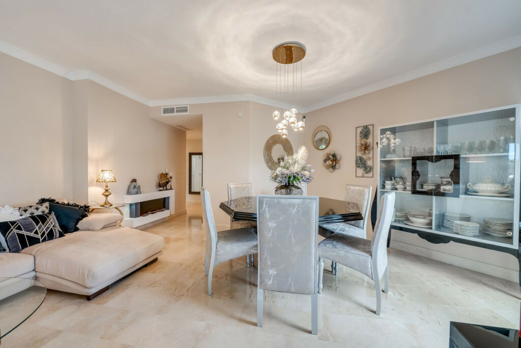 Middle Floor Apartment Elviria Málaga - image 39