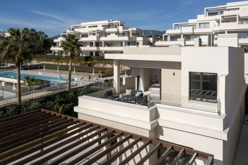 Detached Villa New Golden Mile Málaga - image 37