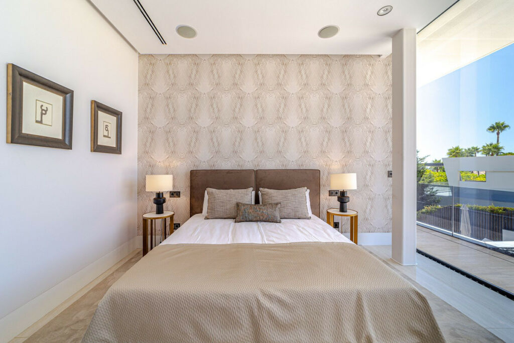Detached Villa Nueva Andalucía Málaga - image 34