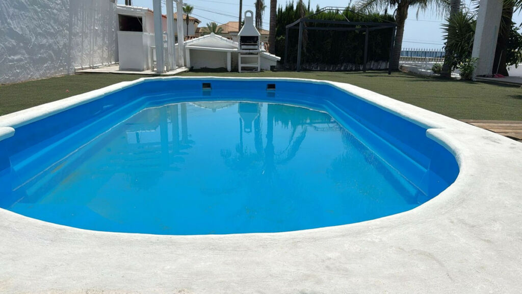 Detached Villa Estepona Málaga - image 38