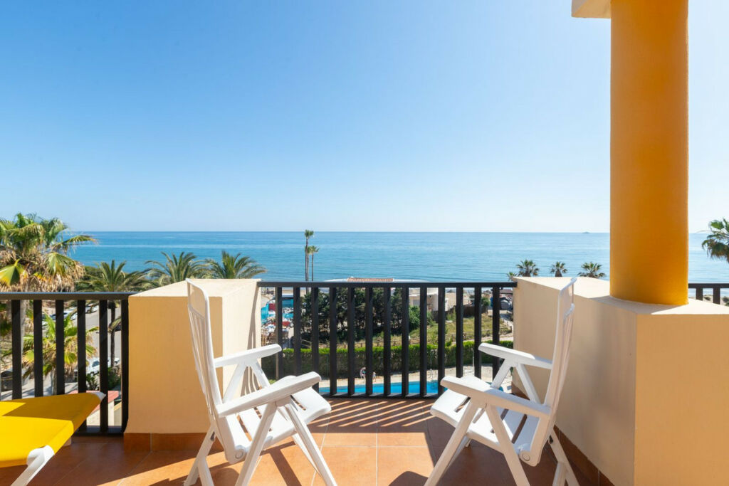 Penthouse Elviria Málaga - image 30