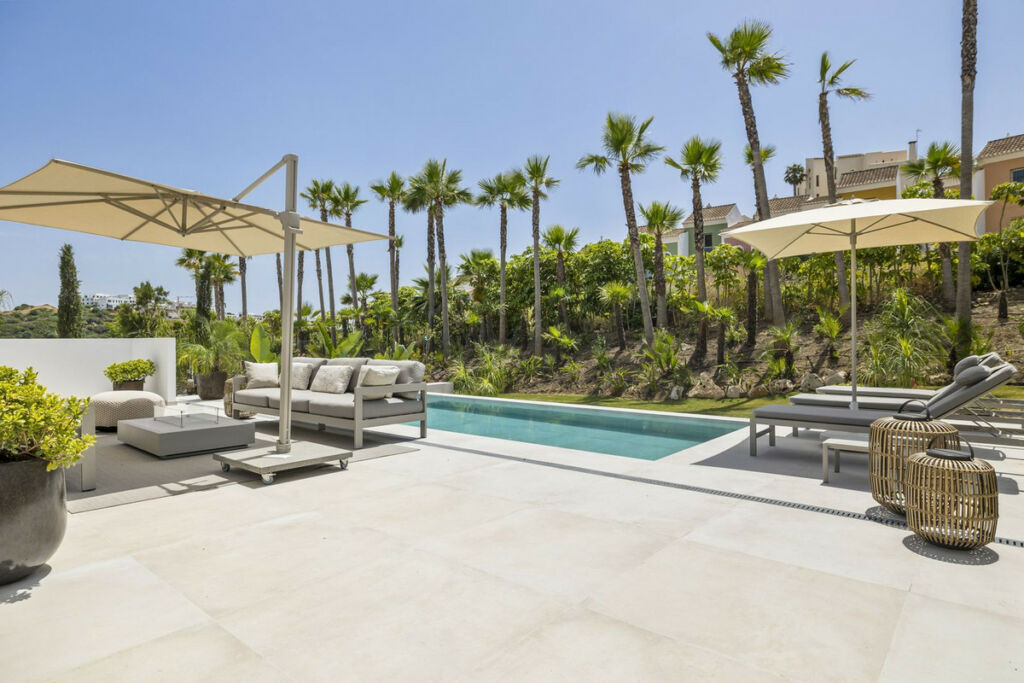 Detached Villa Casares Playa Málaga - image 4