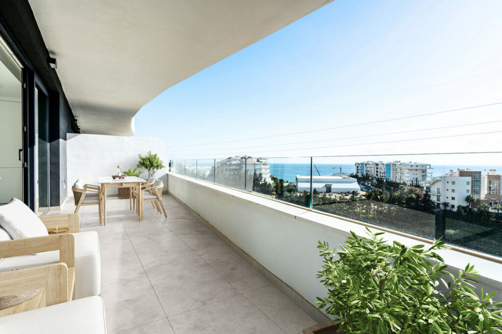 Middle Floor Apartment Fuengirola Málaga - image 4