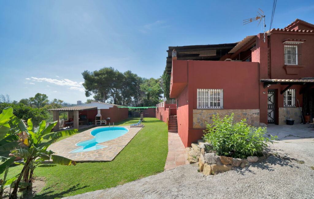 Detached Villa Marbella Málaga - image 4