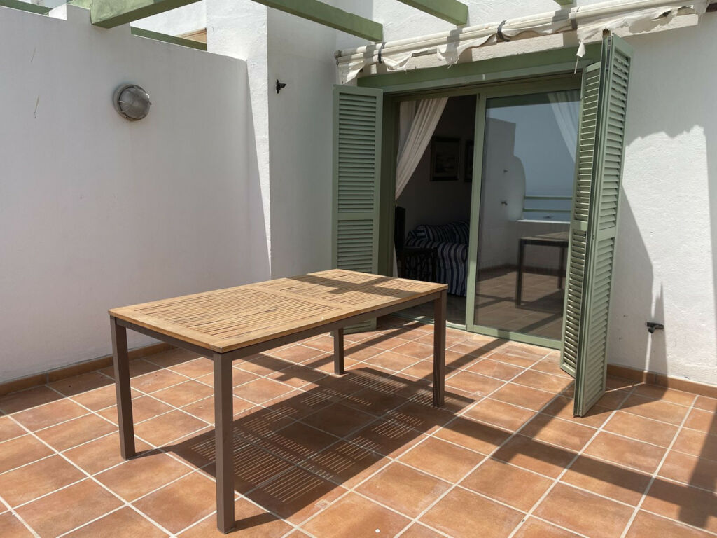 Middle Floor Apartment La Alcaidesa Cádiz - image 4