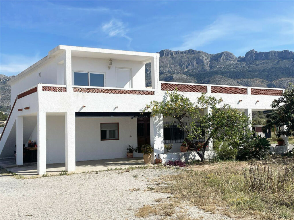 Detached Villa Altea Alicante - image 4