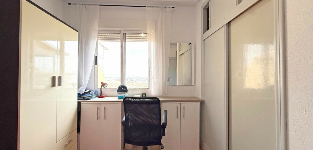 Penthouse Torrevieja Alicante - image 4